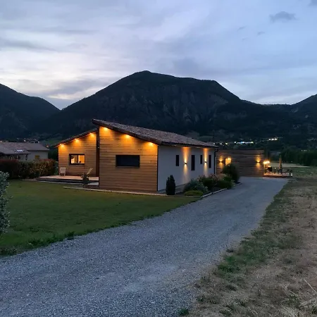 Charmant Logement Entre Lac Et Montagne Rochebrune  Exterior photo